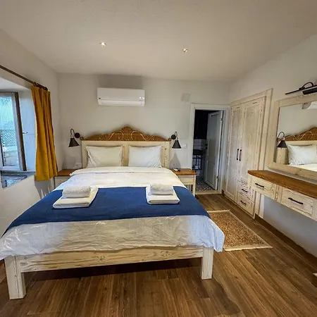 Курортный комплекс Ekin *